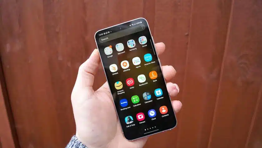 Оновлення системи Google Play спричиняє проблеми з телефонами Galaxy